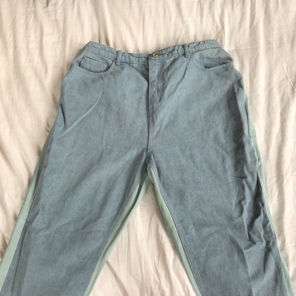 Missguided two tone high rise denim - Picture 2 of 4